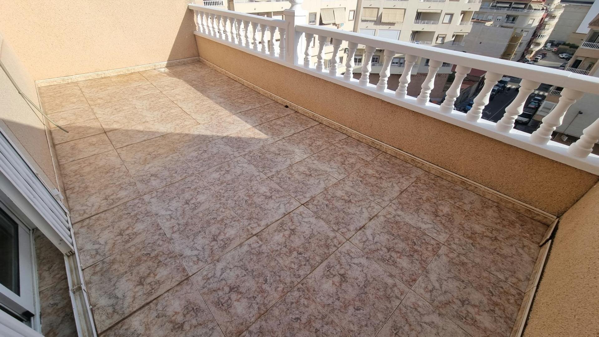 2-Bedroom Penthouse in Centro, Torrevieja - Image 10