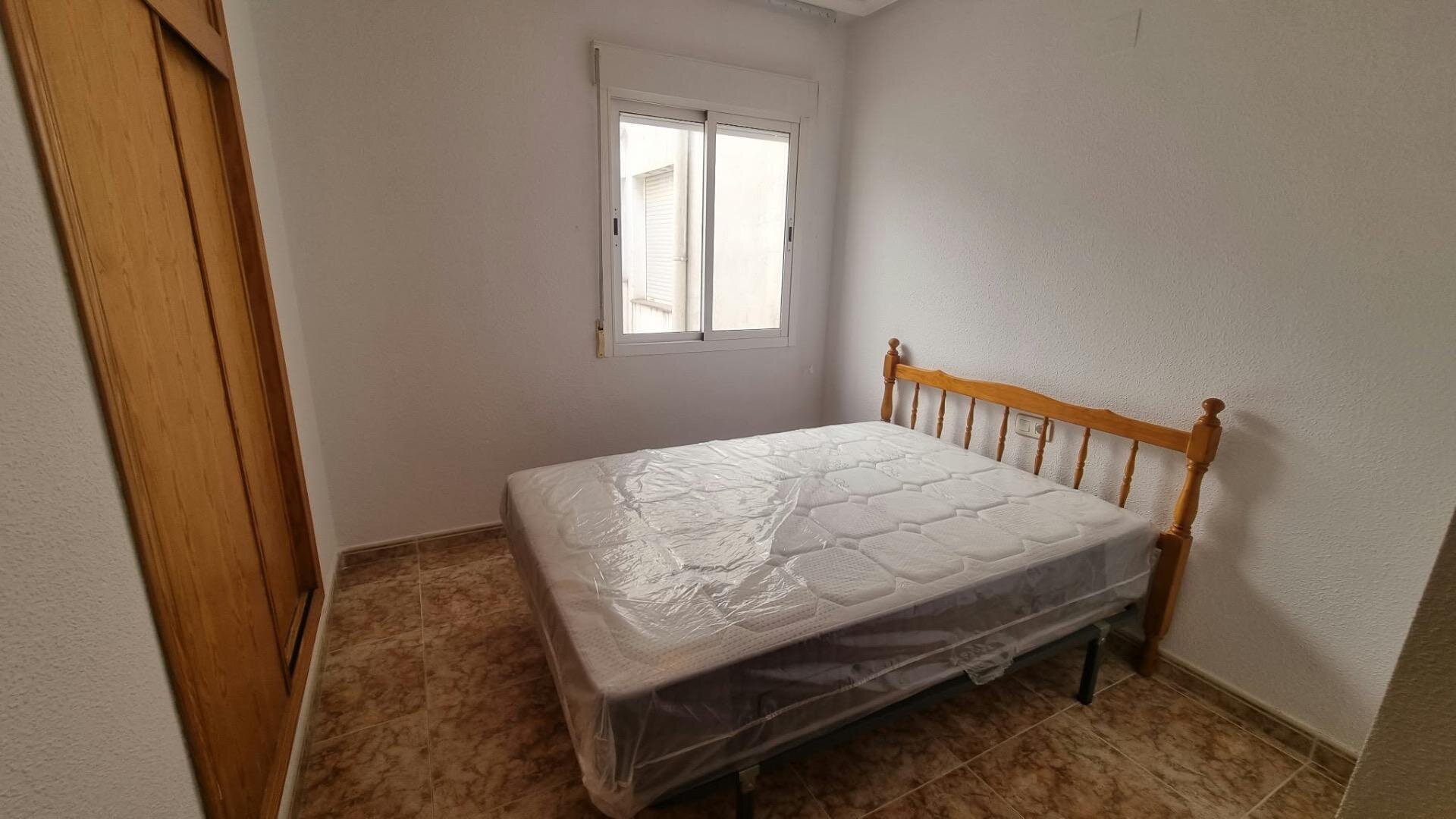 2-Bedroom Penthouse in Centro, Torrevieja - Image 4