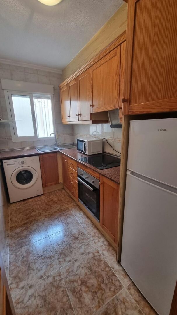 2-Bedroom Penthouse in Centro, Torrevieja - Image 5