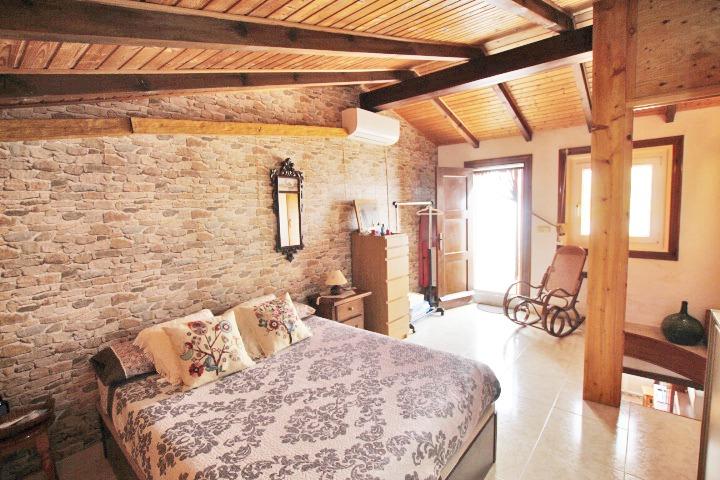 2-Bedroom Duplex in Guardamar del Segura - Image 19