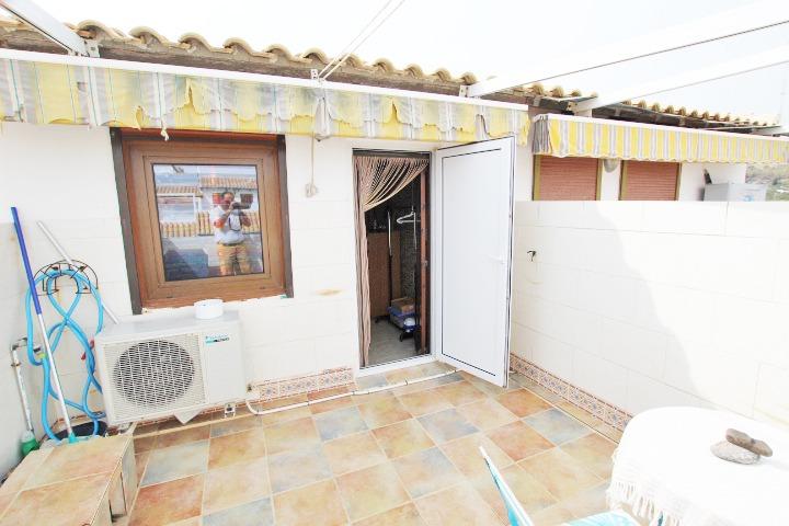 2-Bedroom Duplex in Guardamar del Segura - Image 21