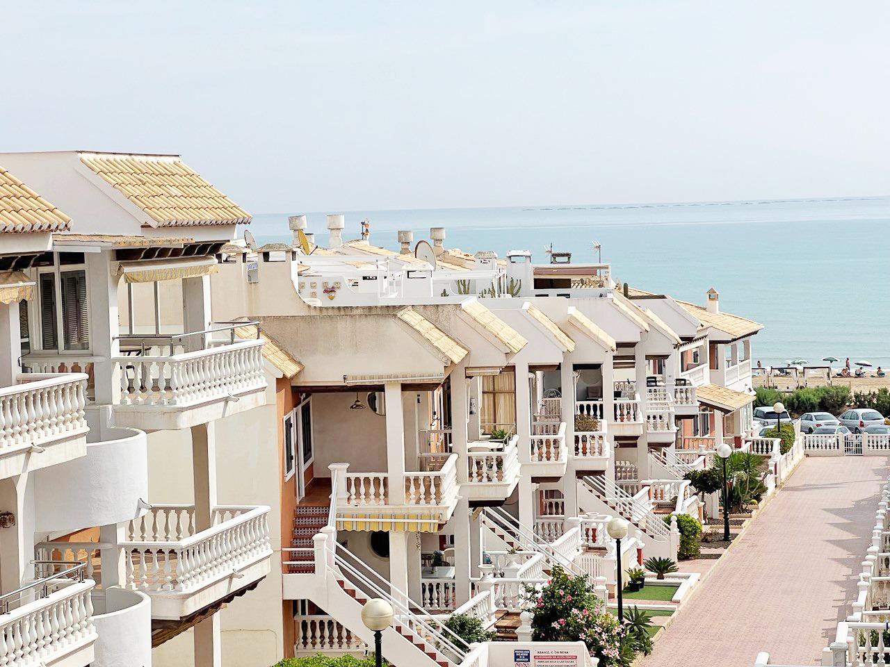 2-Bedroom Duplex in Guardamar del Segura - Image 29