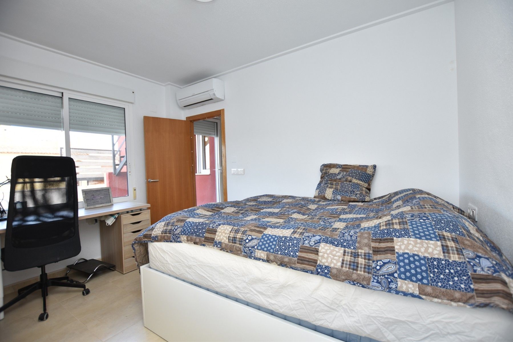 3-Bedroom Villa in Comunidad Valenciana, Algorfa - Image 20