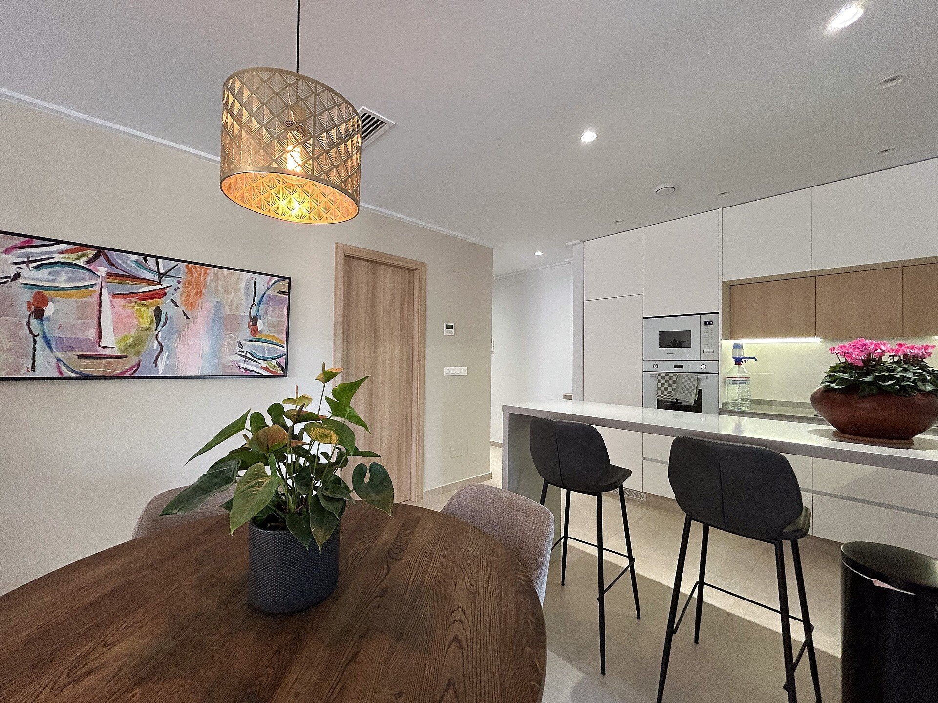 3-Bedroom Apartment in Guardamar del Segura - Image 11