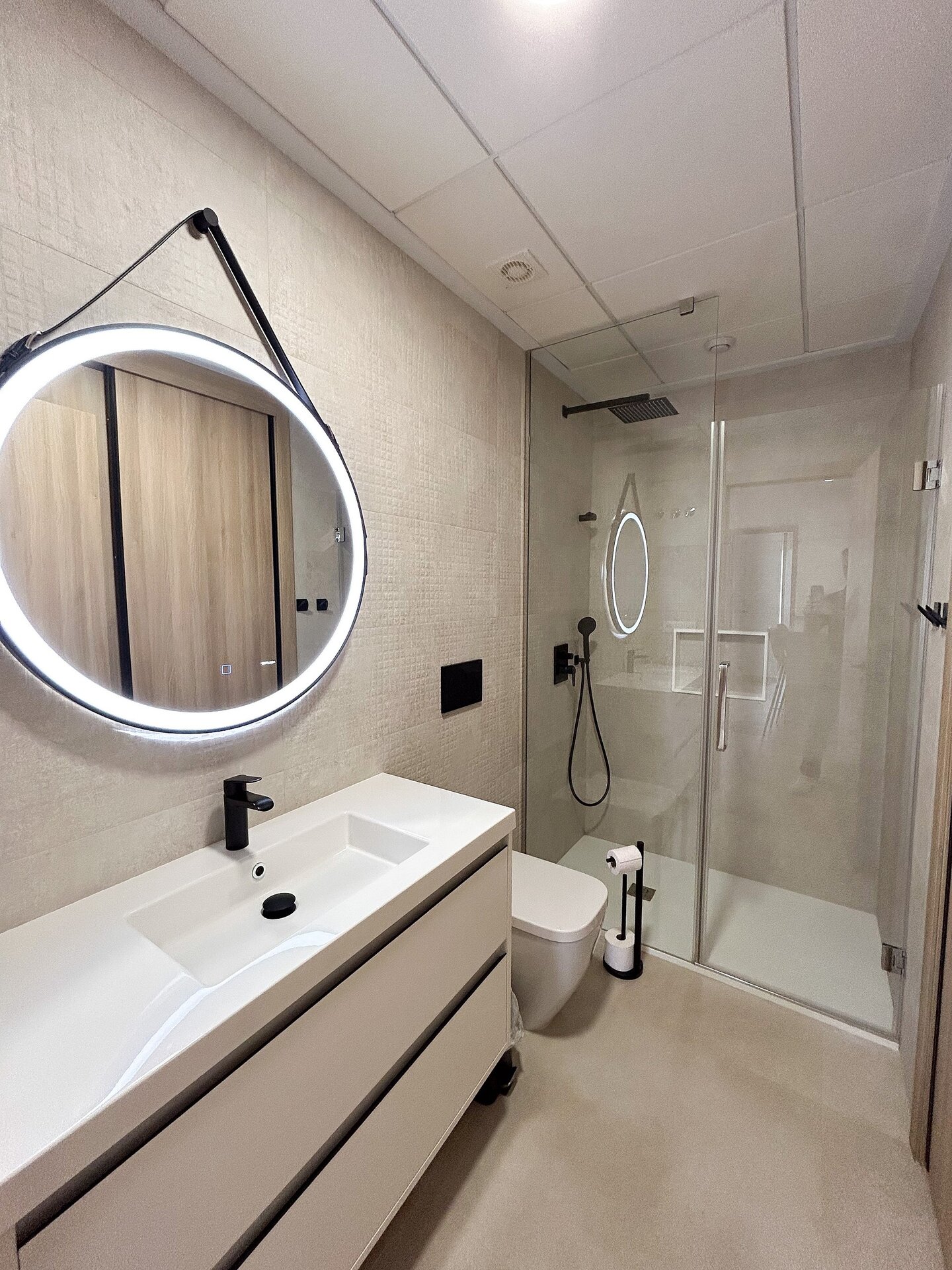 3-Bedroom Apartment in Guardamar del Segura - Image 8