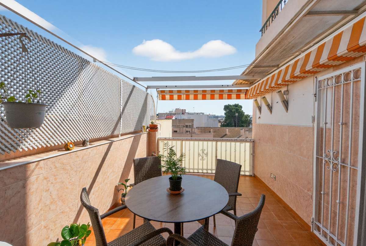 2-Bedroom Apartment in La Puntica, Lo Pagan - Image 17