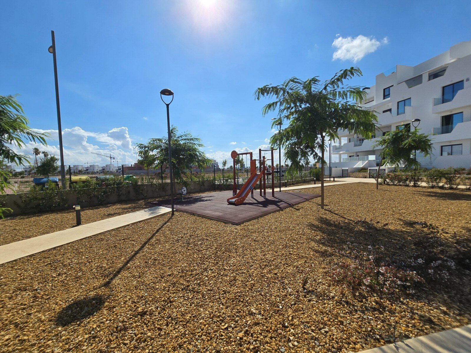 2-Bedroom Apartment in Los Alcázares - Image 25