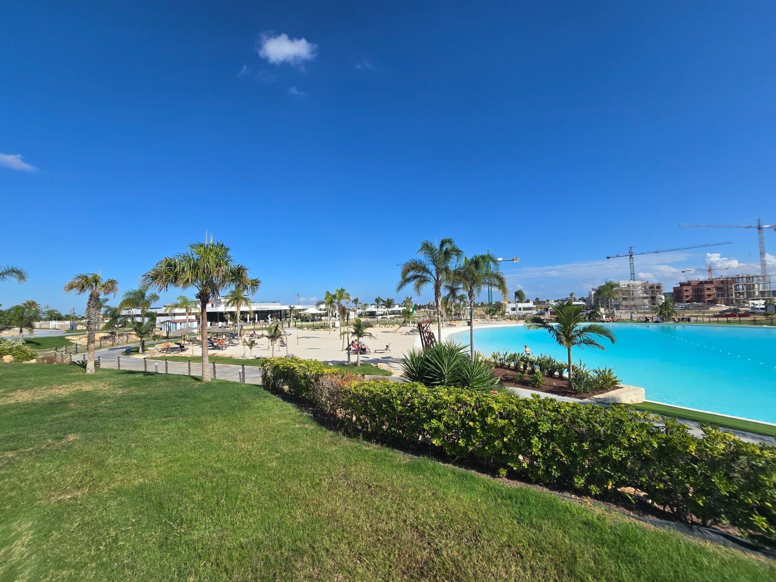 2-Bedroom Apartment in Los Alcázares - Image 30