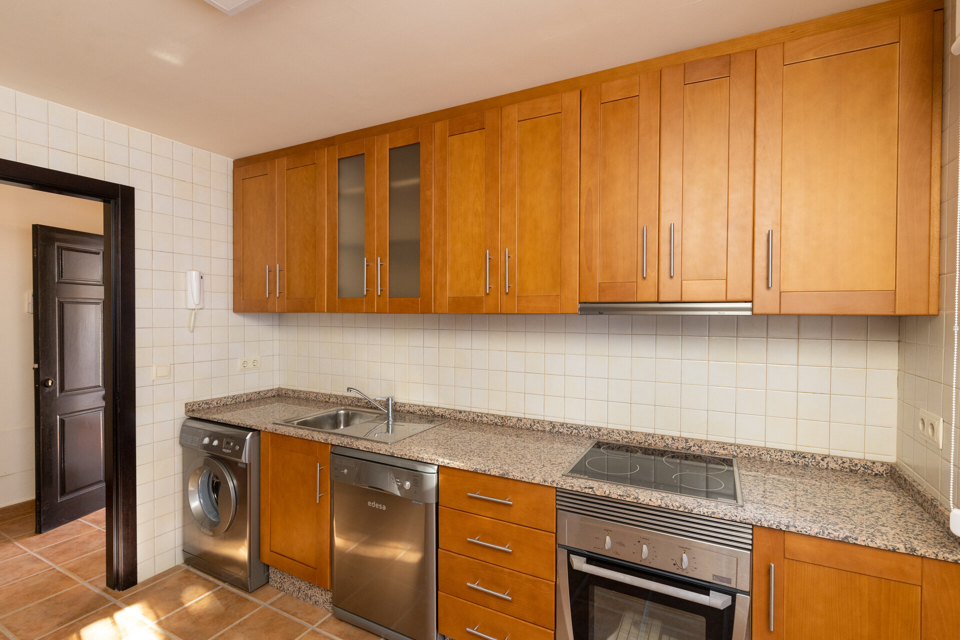 2-Bedroom Townhouse in Fuente Alamo - Image 12