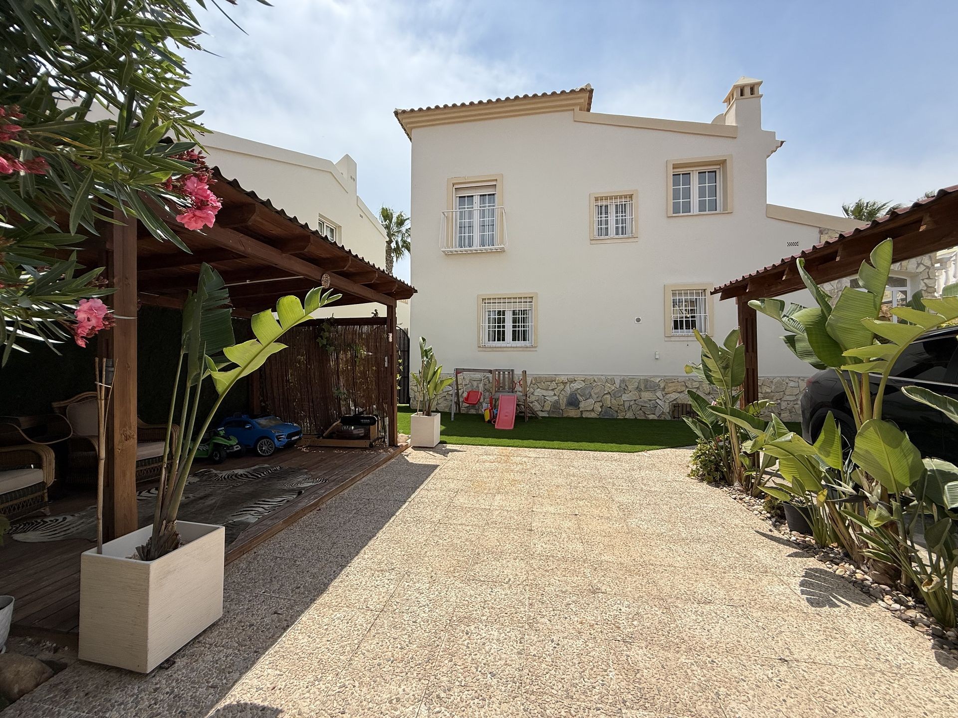 Villa met 4 Slaapkamers in Orihuela Costa - Image 10