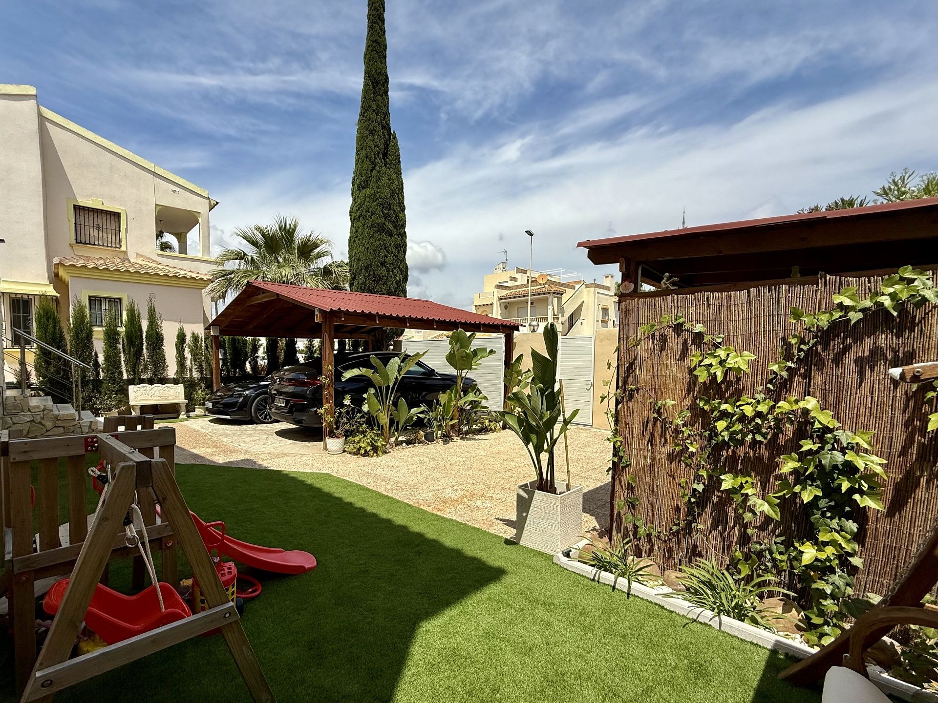 Villa met 4 Slaapkamers in Orihuela Costa - Image 14