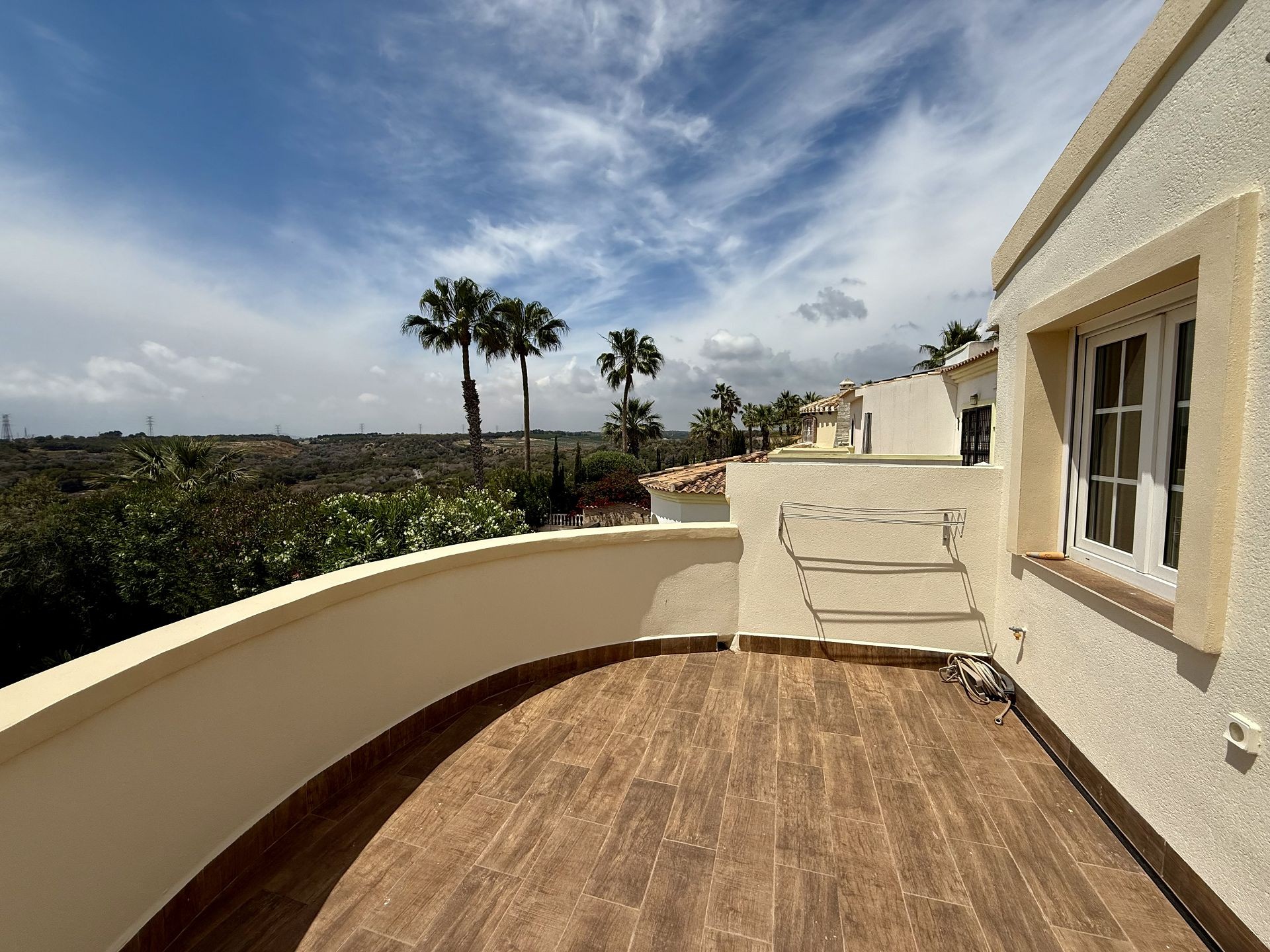 Villa met 4 Slaapkamers in Orihuela Costa - Image 3