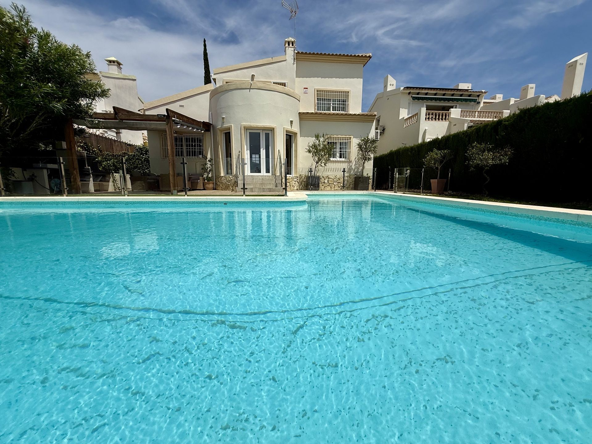 Villa met 4 Slaapkamers in Orihuela Costa - Image 32