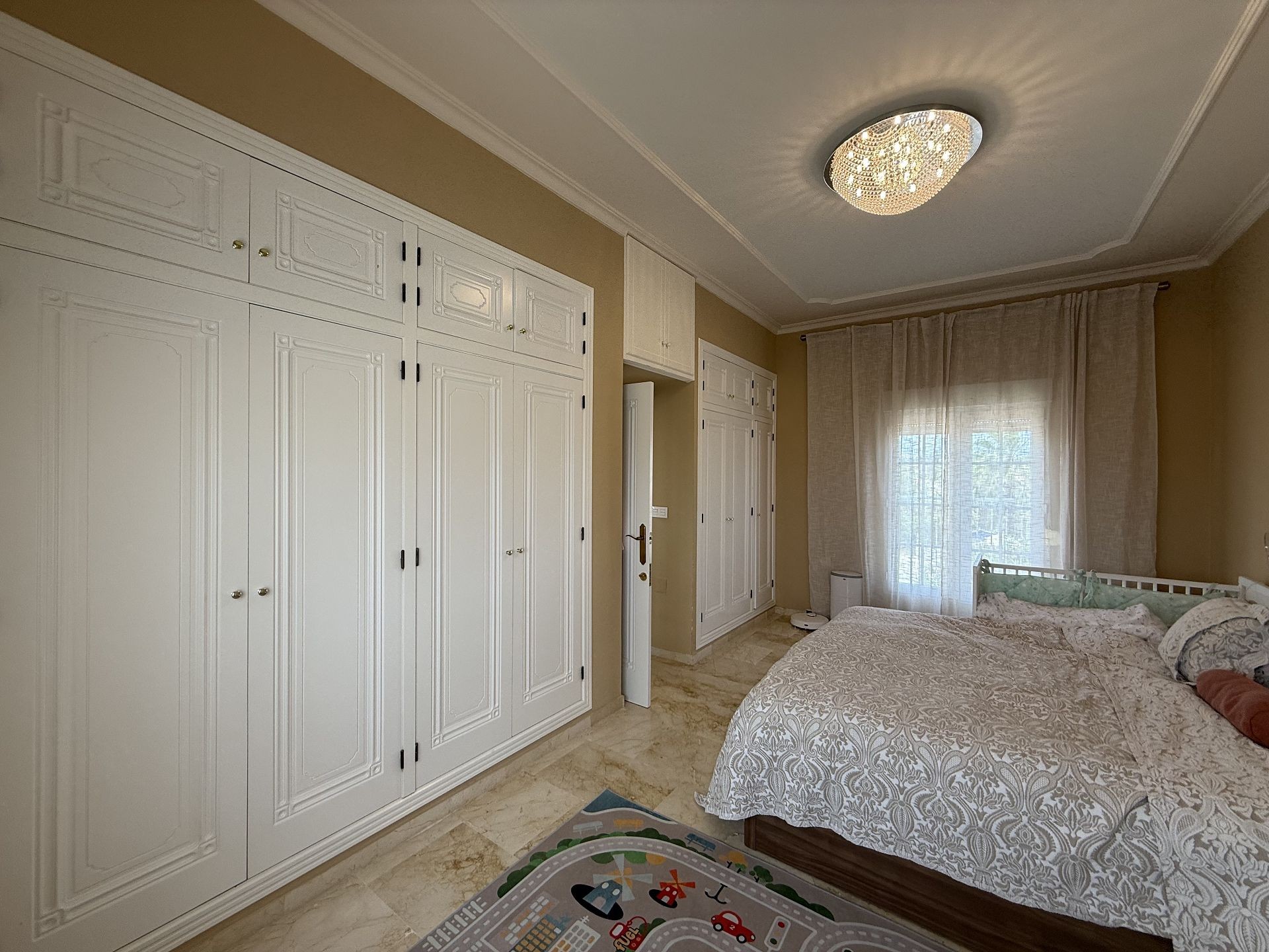 Villa met 4 Slaapkamers in Orihuela Costa - Image 35