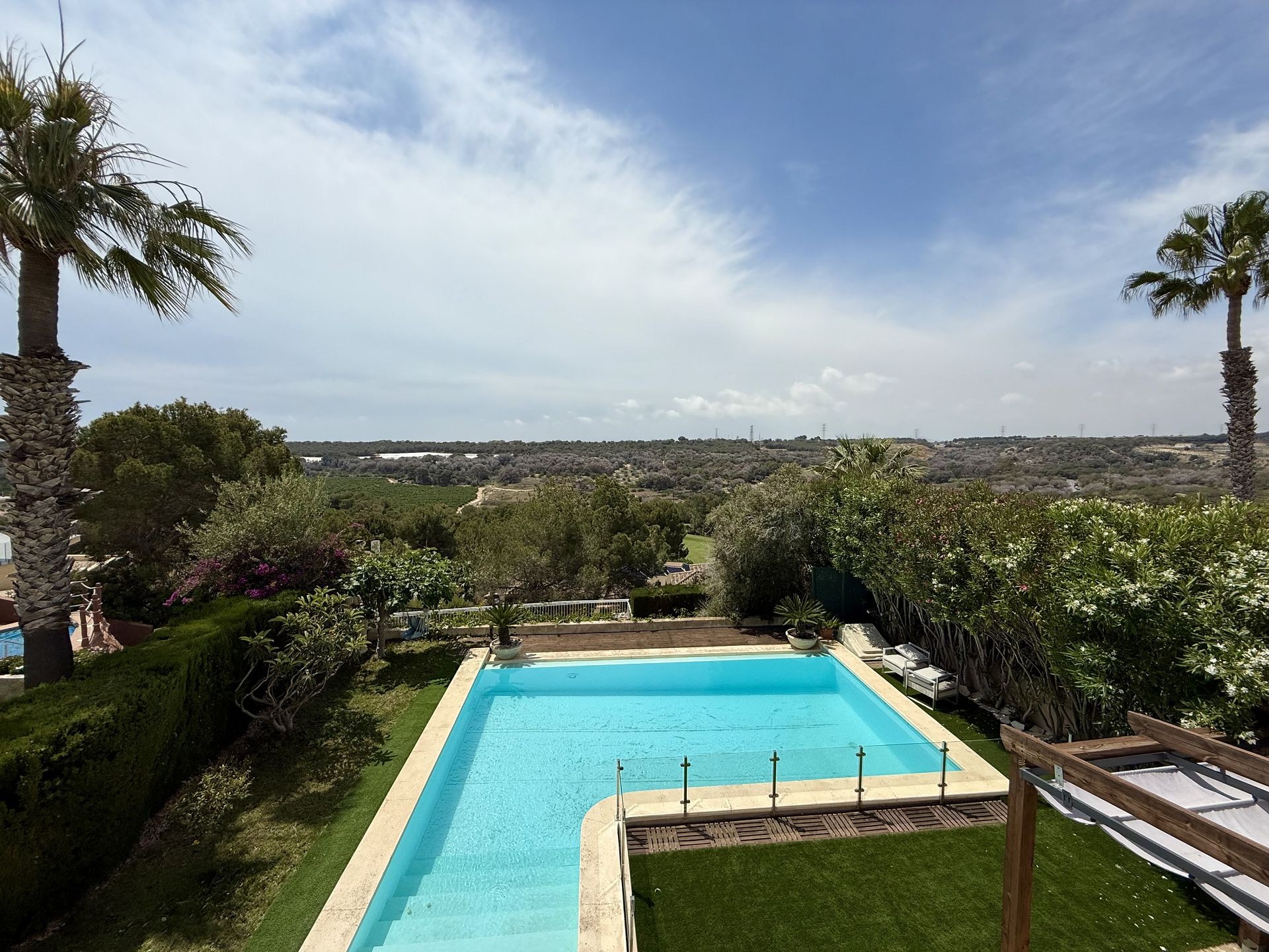 Villa met 4 Slaapkamers in Orihuela Costa - Image 4