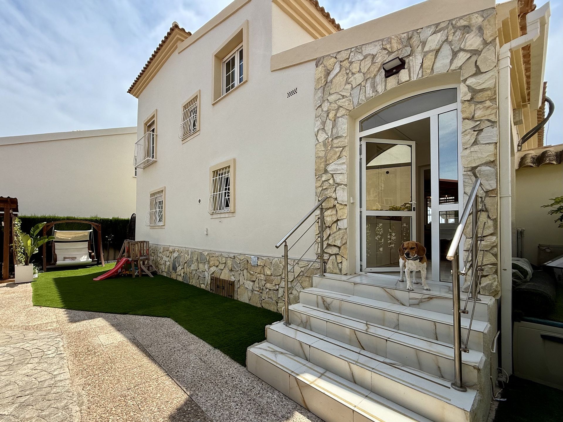 Villa met 4 Slaapkamers in Orihuela Costa - Image 40