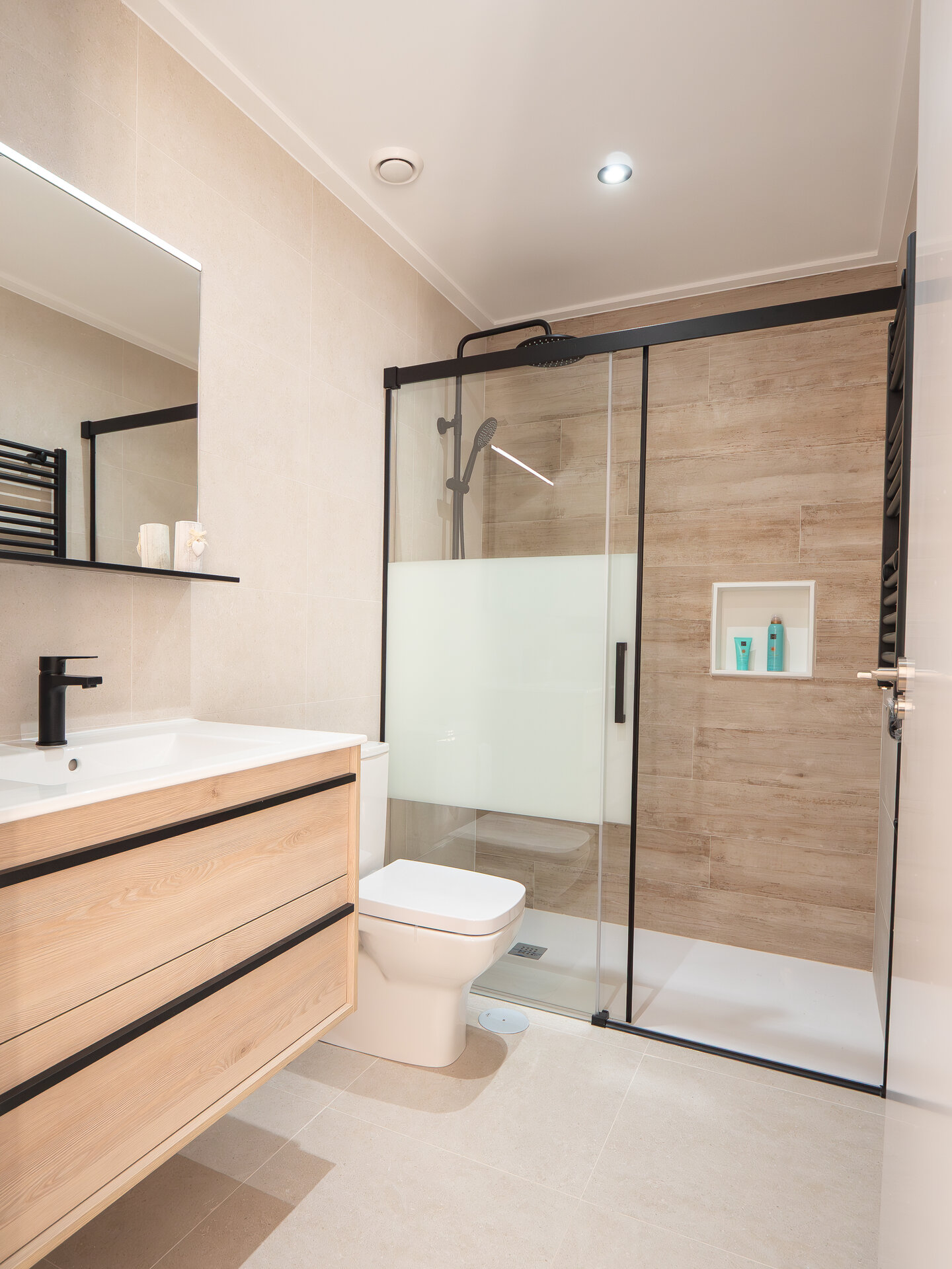 3-Bedroom Detached House in San Fulgencio - Image 3