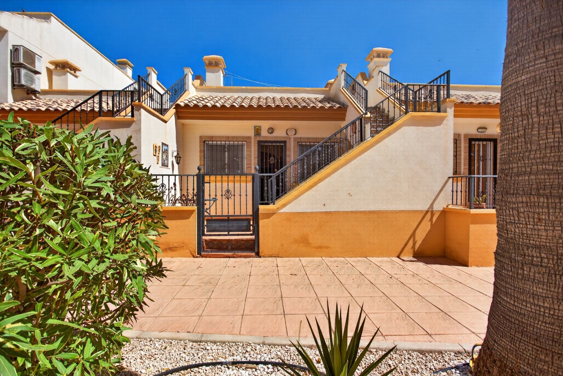 2-Bedroom Villa in Los Dolses, Orihuela Costa - Image 1