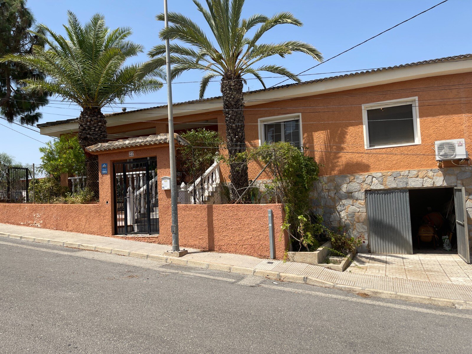 6-Bedroom Villa in Pueblo 4, Benijofar - Image 2