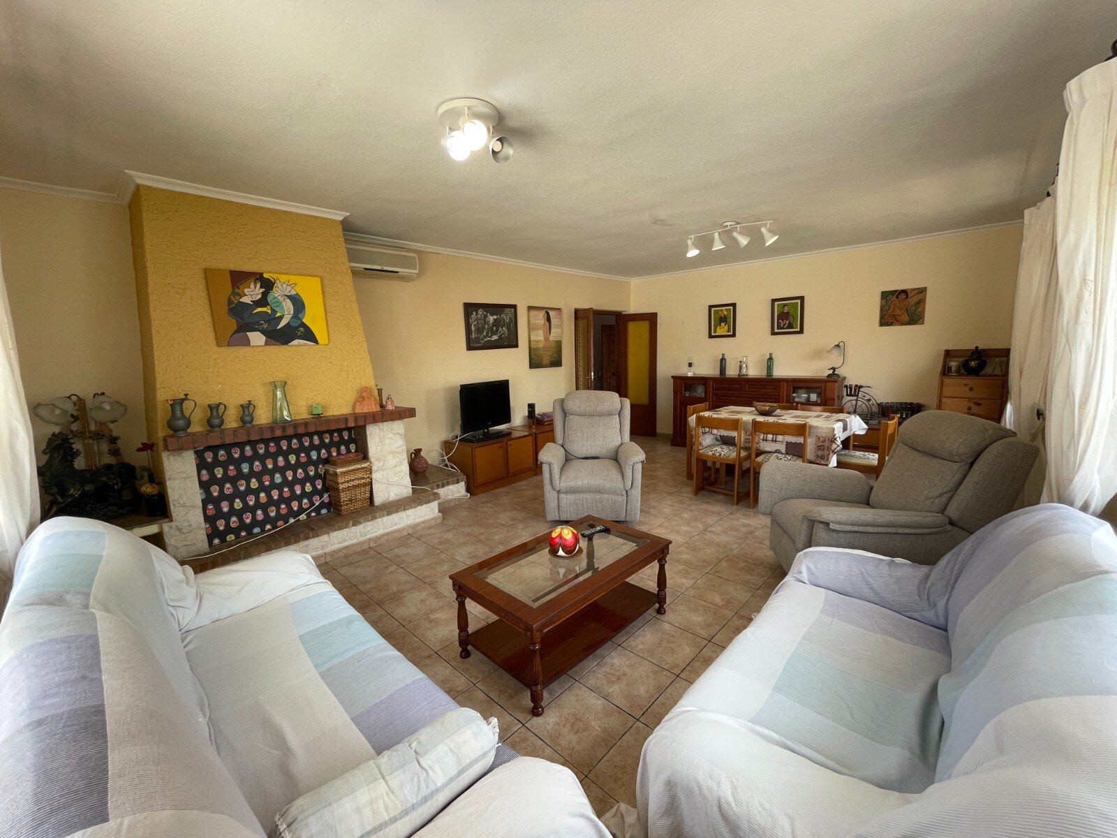 6-Bedroom Villa in Pueblo 4, Benijofar - Image 4