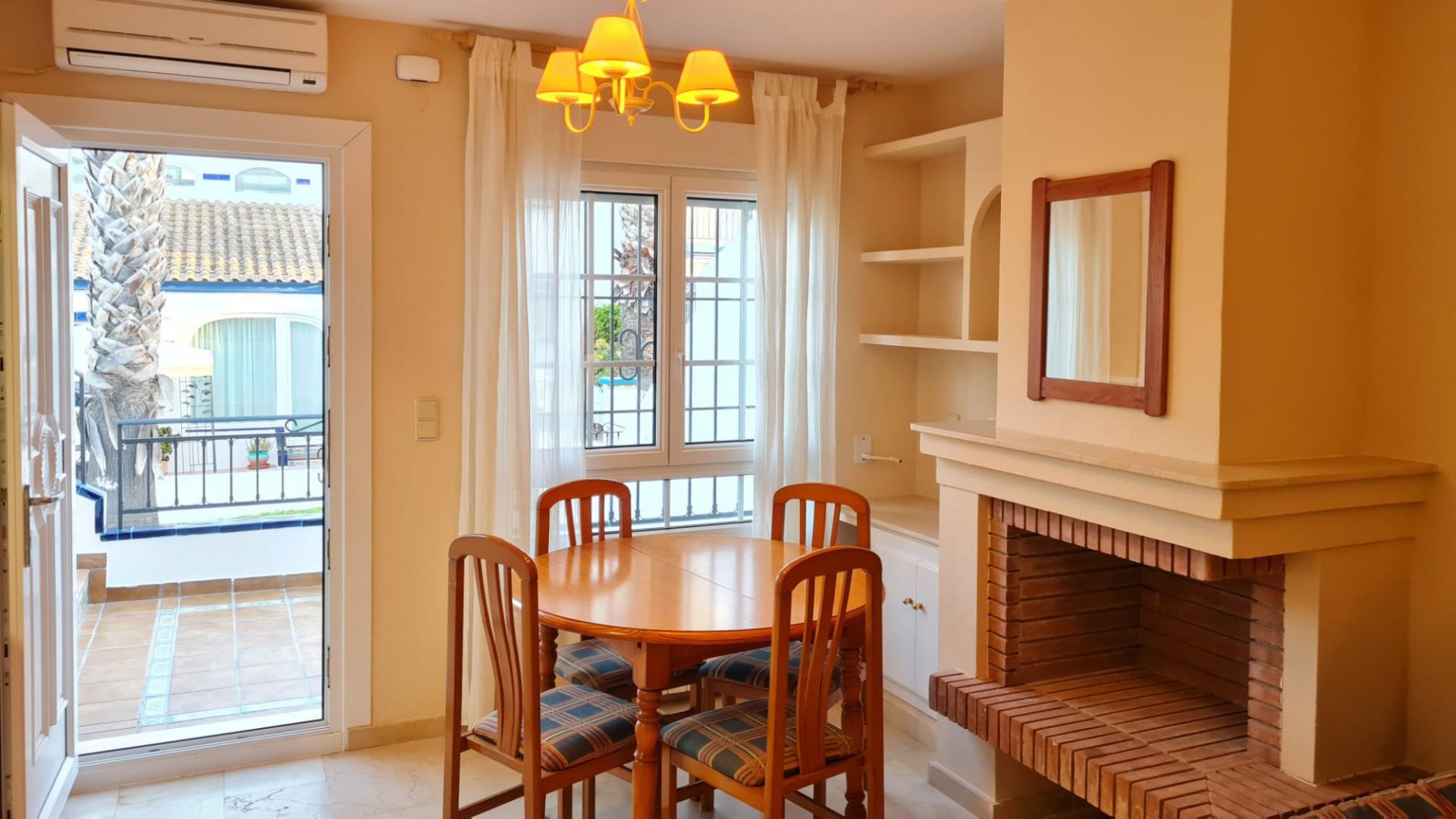 2-Bedroom Bungalow in Villamartín-las Filipinas, Orihuela Costa - Image 7