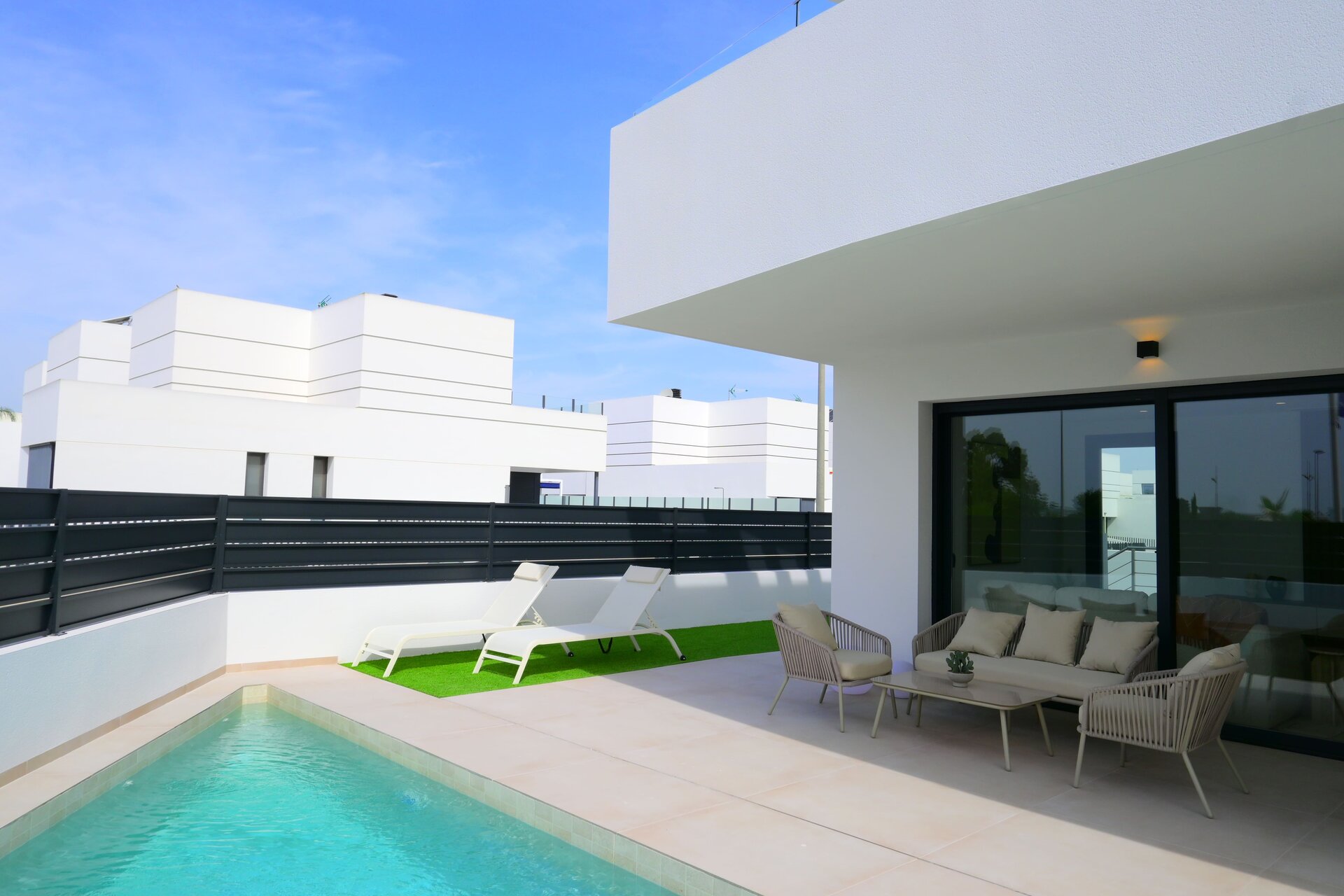 3-Bedroom Semi-Detached House in Dolores - Image 7