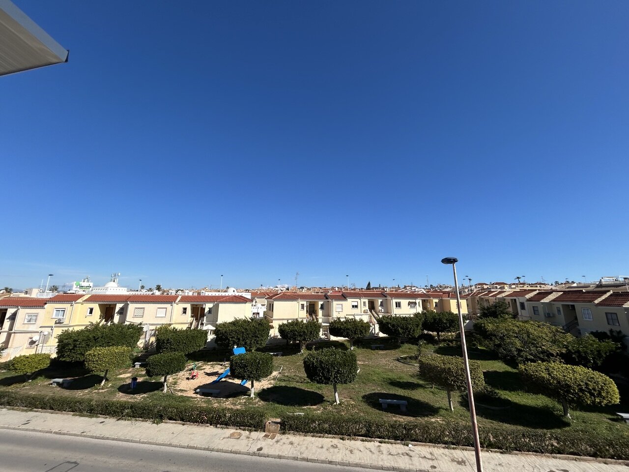 3-Bedroom House in Centro, Torrevieja - Image 16