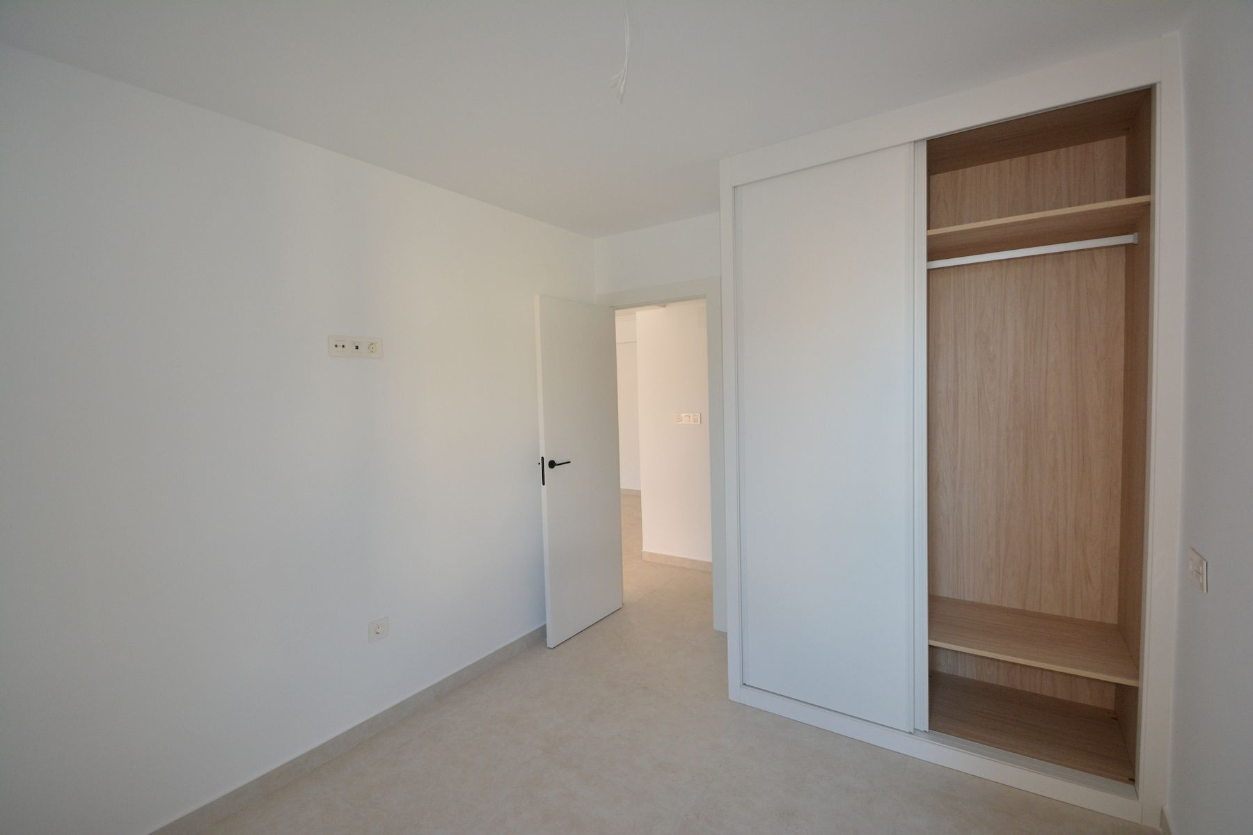 3-Bedroom Apartment in La Mata Pueblo, Torrevieja - Image 14