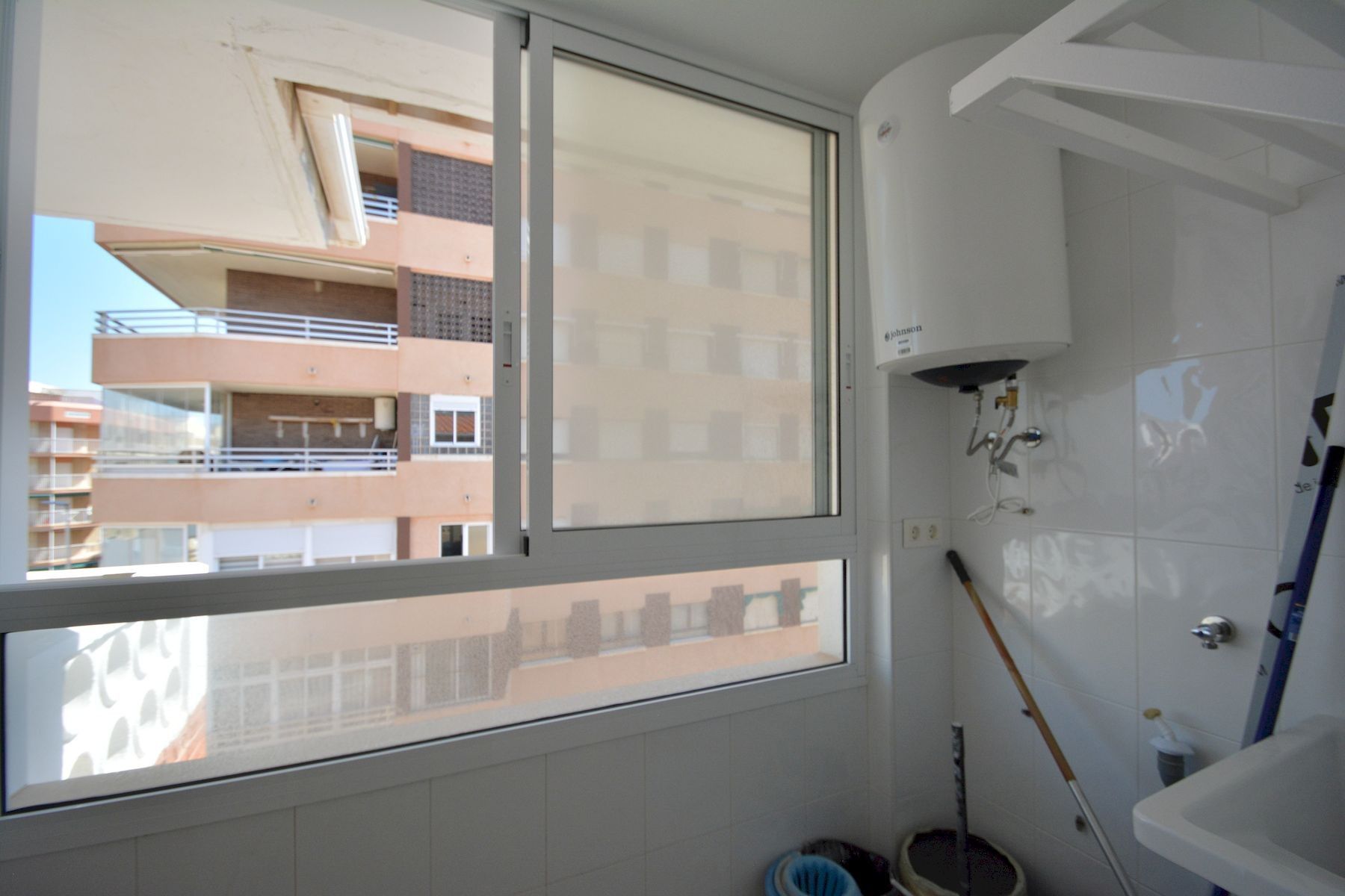3-Bedroom Apartment in La Mata Pueblo, Torrevieja - Image 7