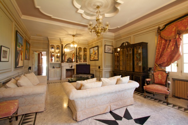 5-Zimmer Villa in Villamartin, Orihuela Costa - Image 5