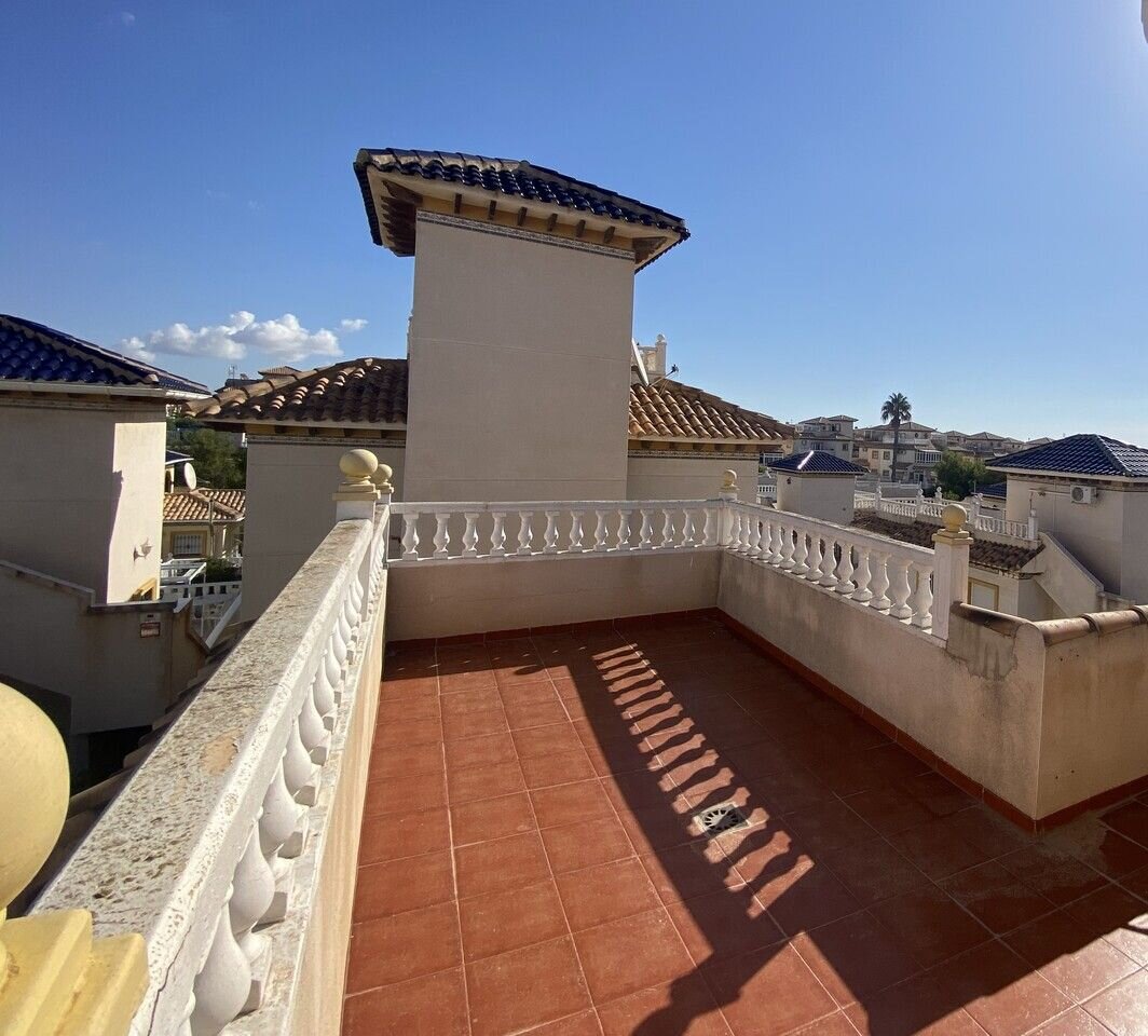 5-Bedroom Villa in La Zenia, Orihuela Costa - Image 30