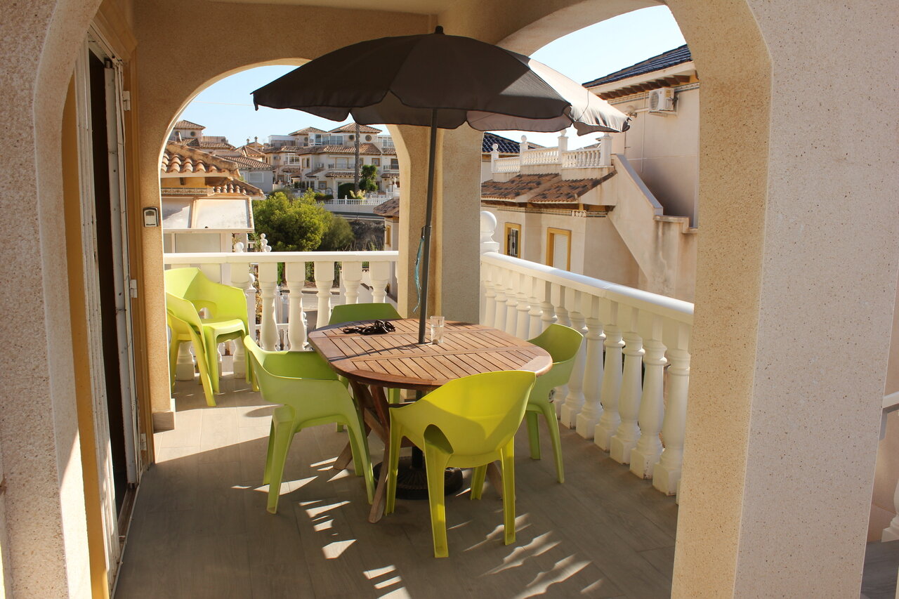 5-Bedroom Villa in La Zenia, Orihuela Costa - Image 9