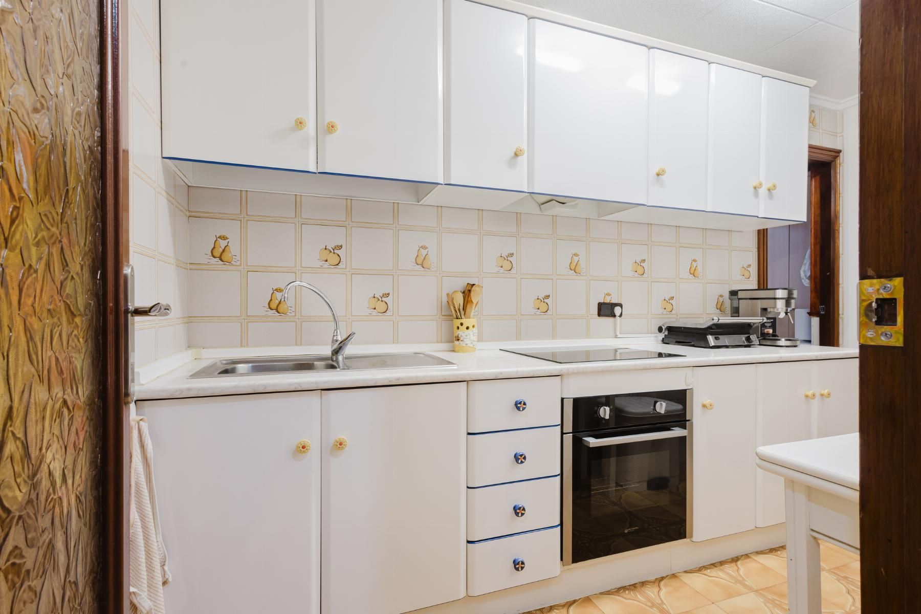 3-Bedroom Apartment in Acequion, Torrevieja - Image 12