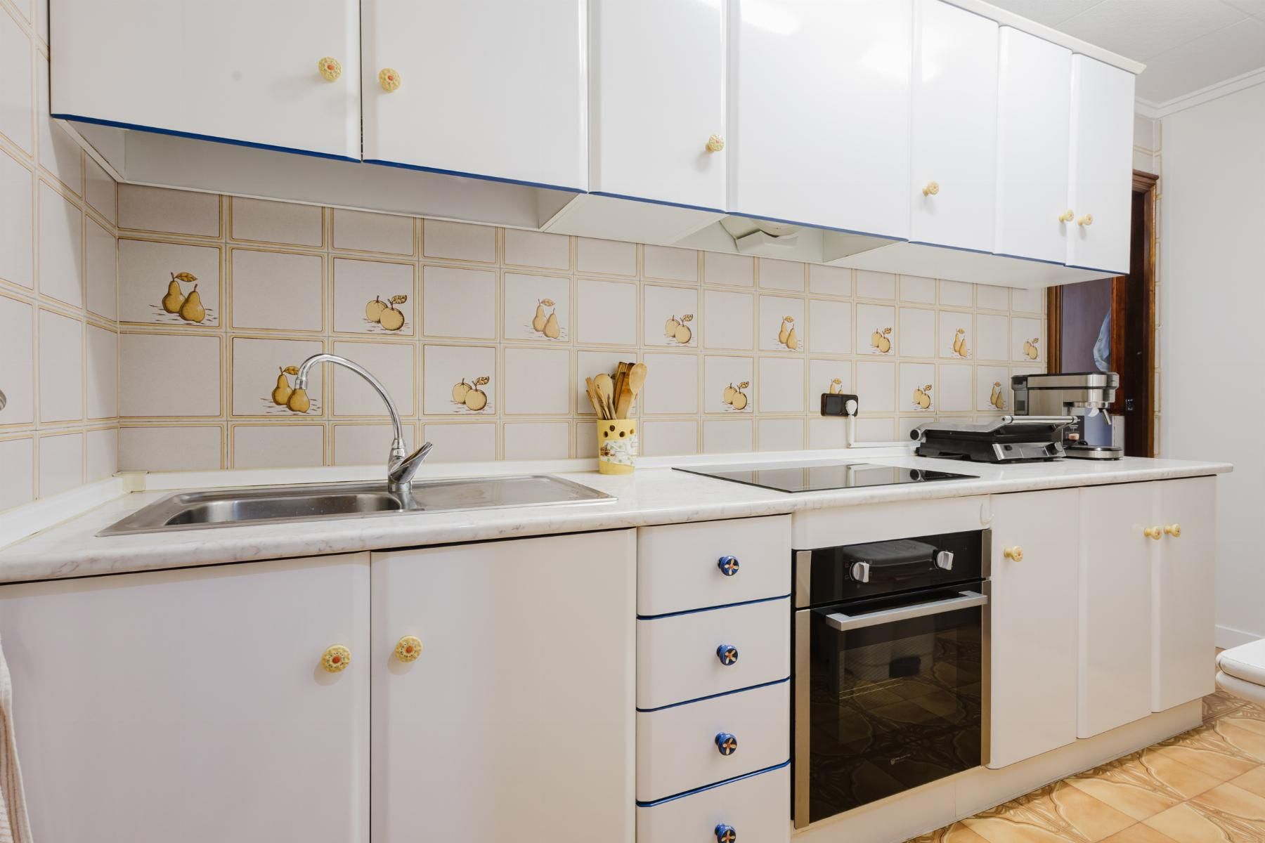 3-Bedroom Apartment in Acequion, Torrevieja - Image 13