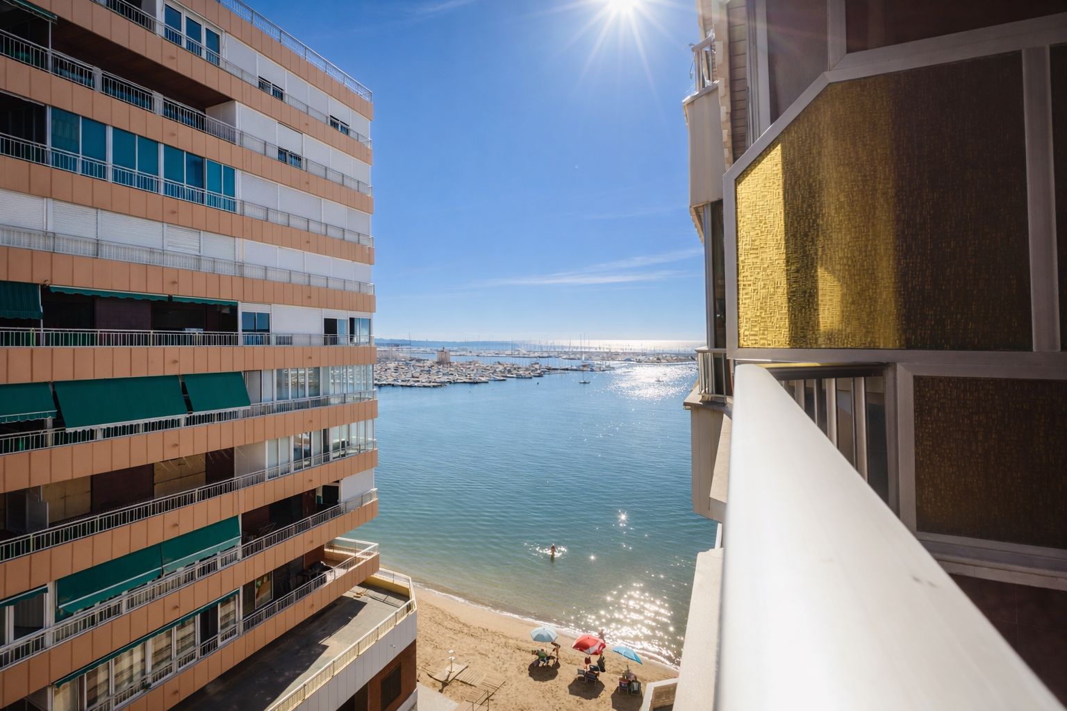 3-Bedroom Apartment in Acequion, Torrevieja - Image 2