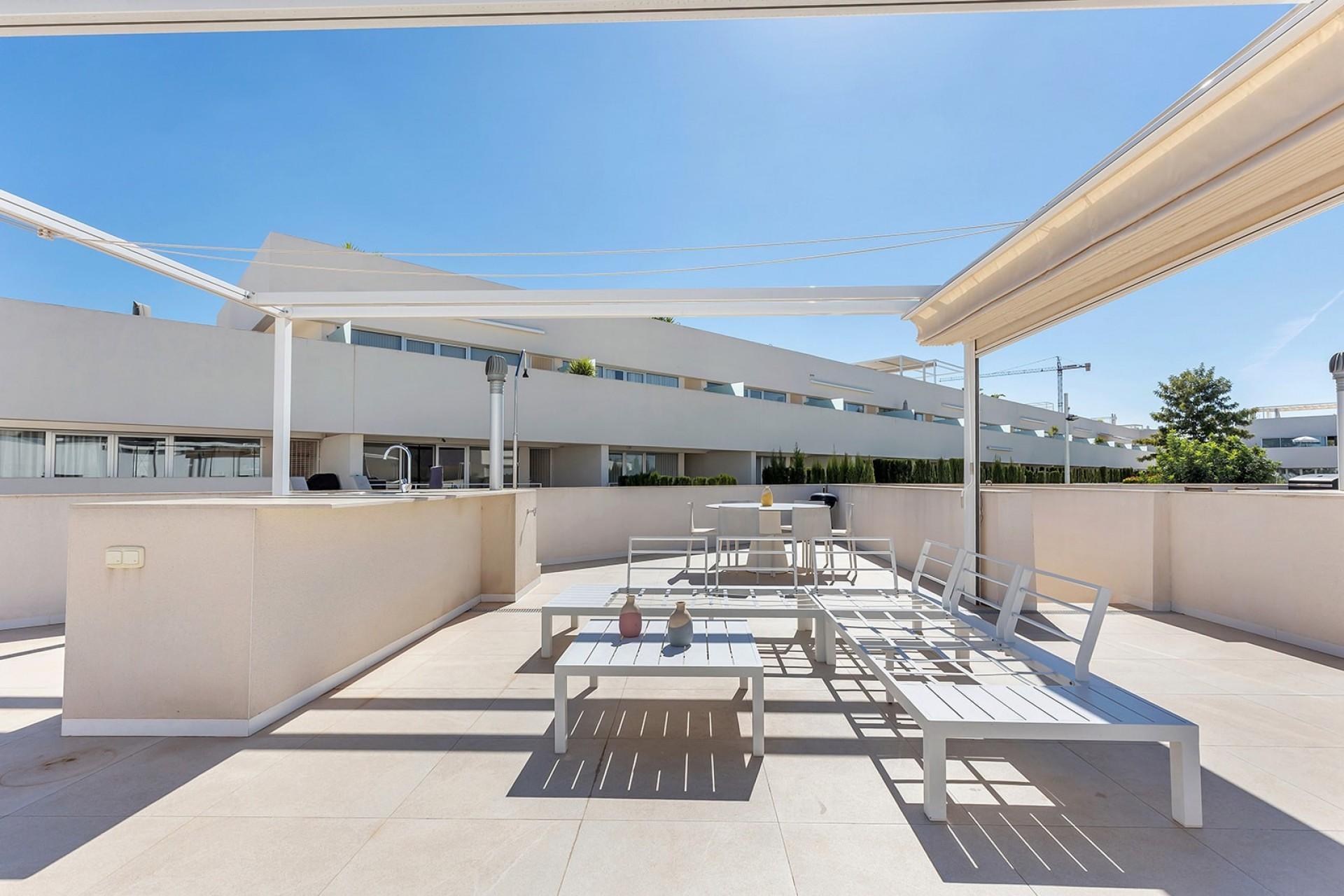 2-Bedroom Apartment in Los Balcones, Torrevieja - Image 15