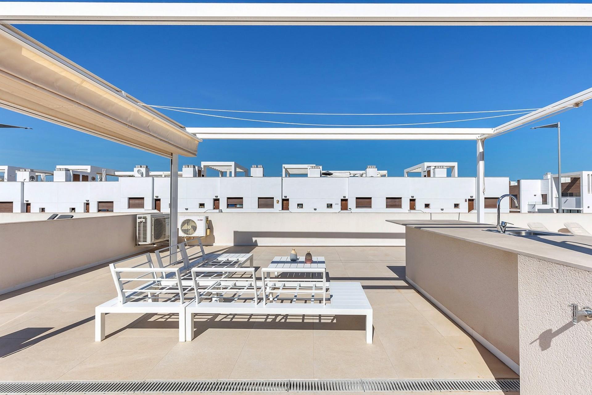 2-Bedroom Apartment in Los Balcones, Torrevieja - Image 16