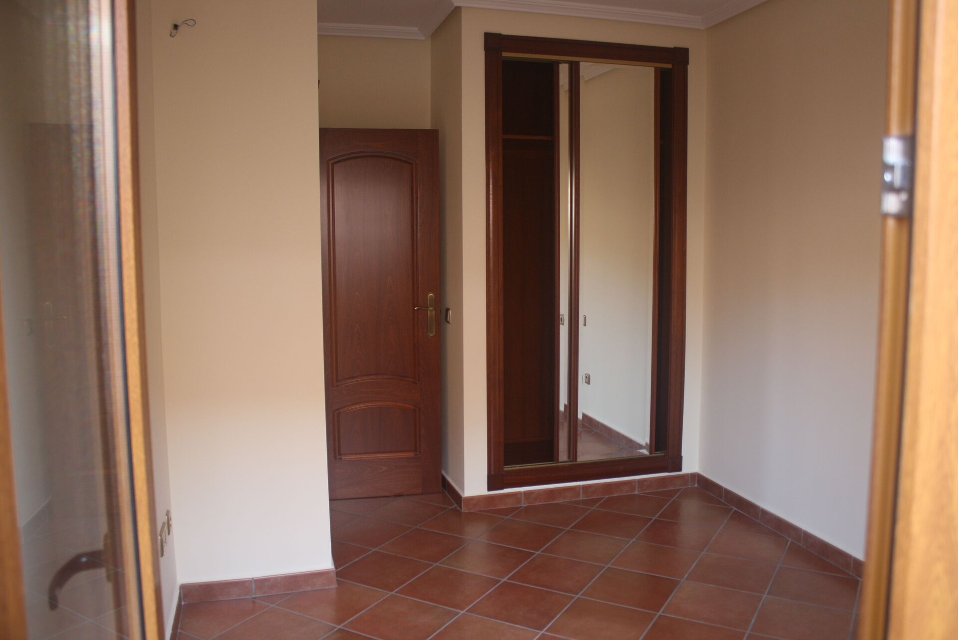 Herenhuis met 2 Slaapkamers in Torrevieja - Image 18