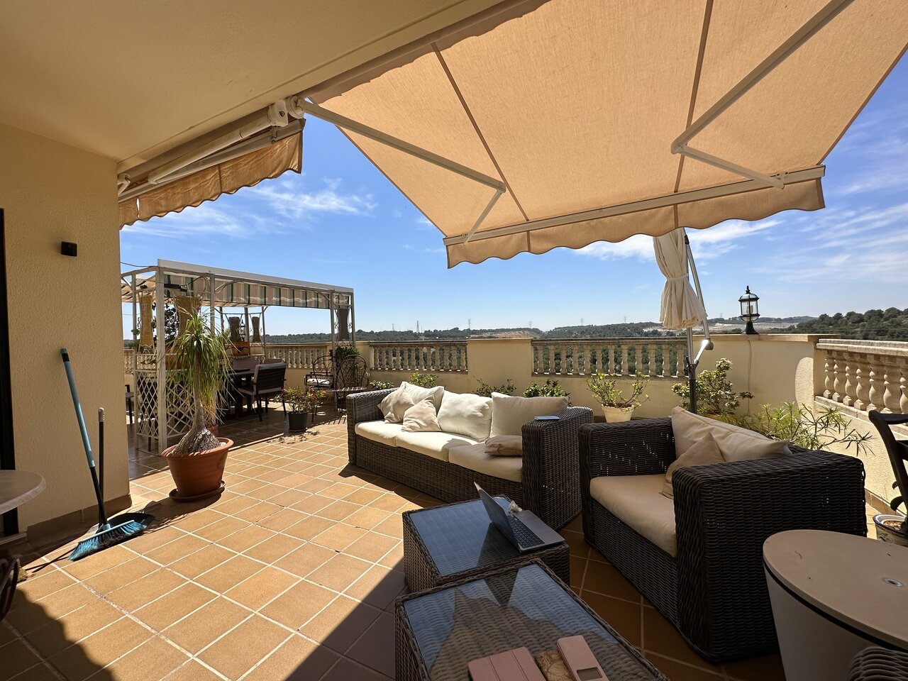 5-Bedroom Villa in Orihuela Costa - Image 10