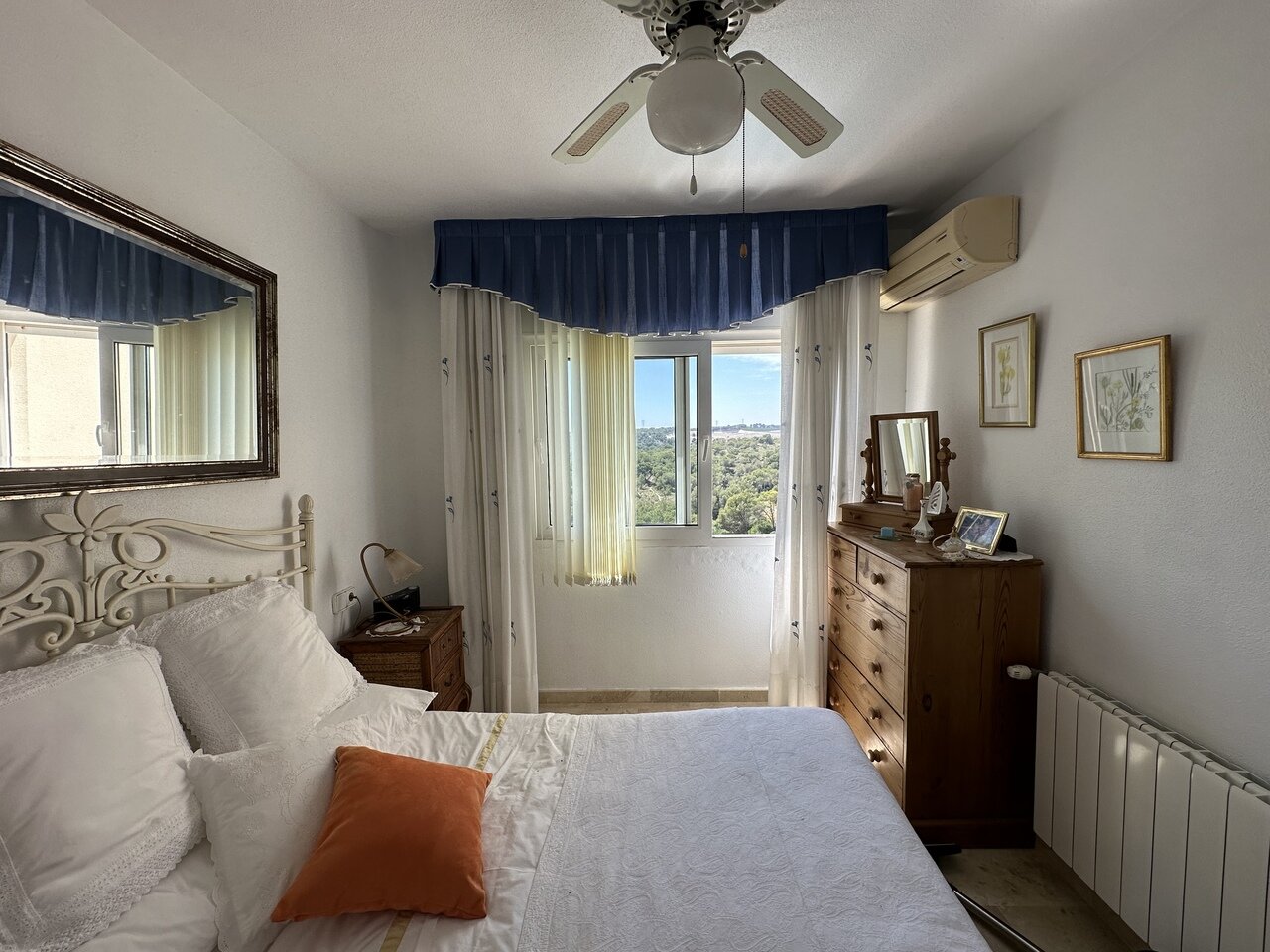 5-Bedroom Villa in Orihuela Costa - Image 36