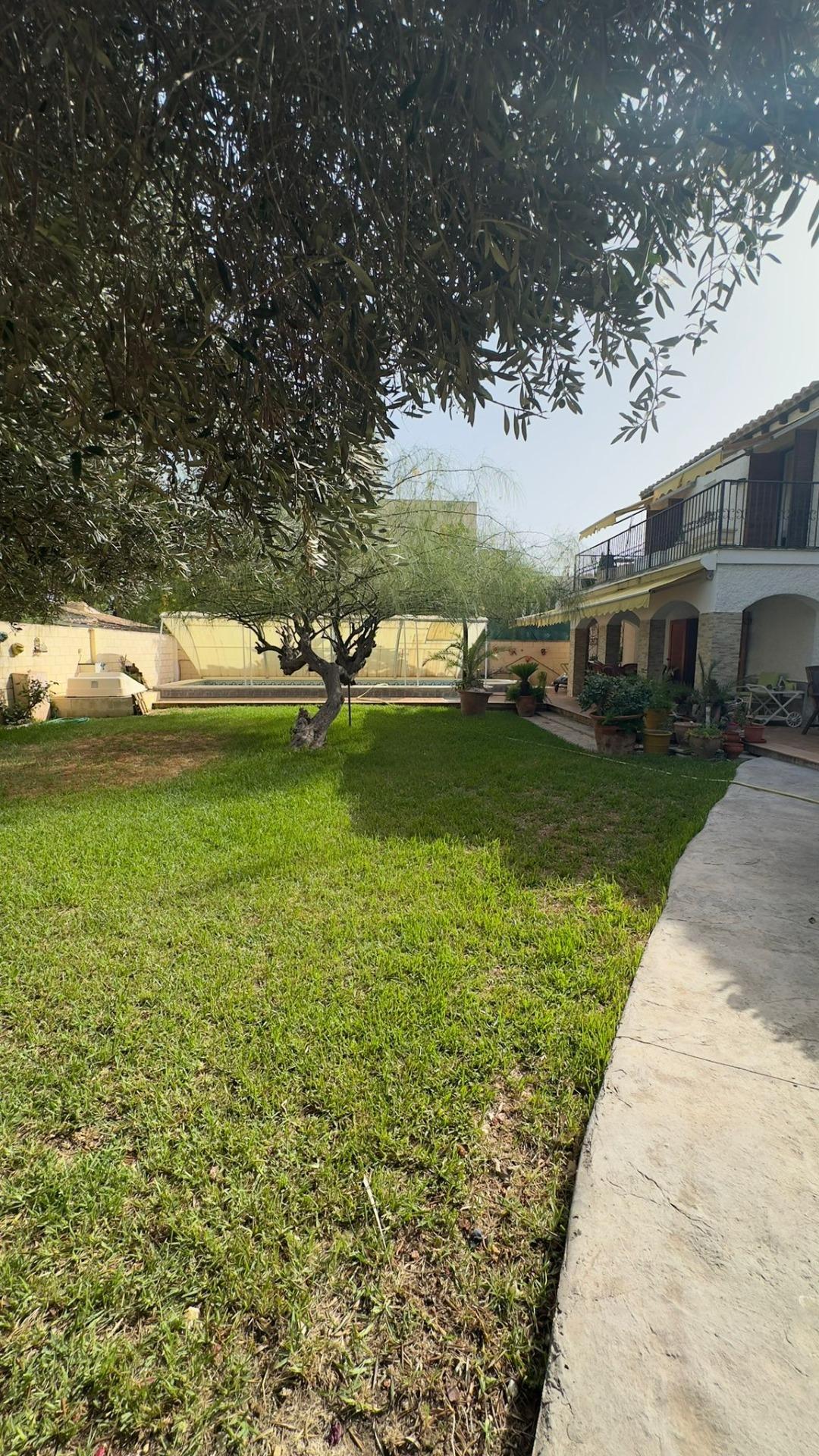 4-Bedroom Villa in Orihuela Costa - Image 10