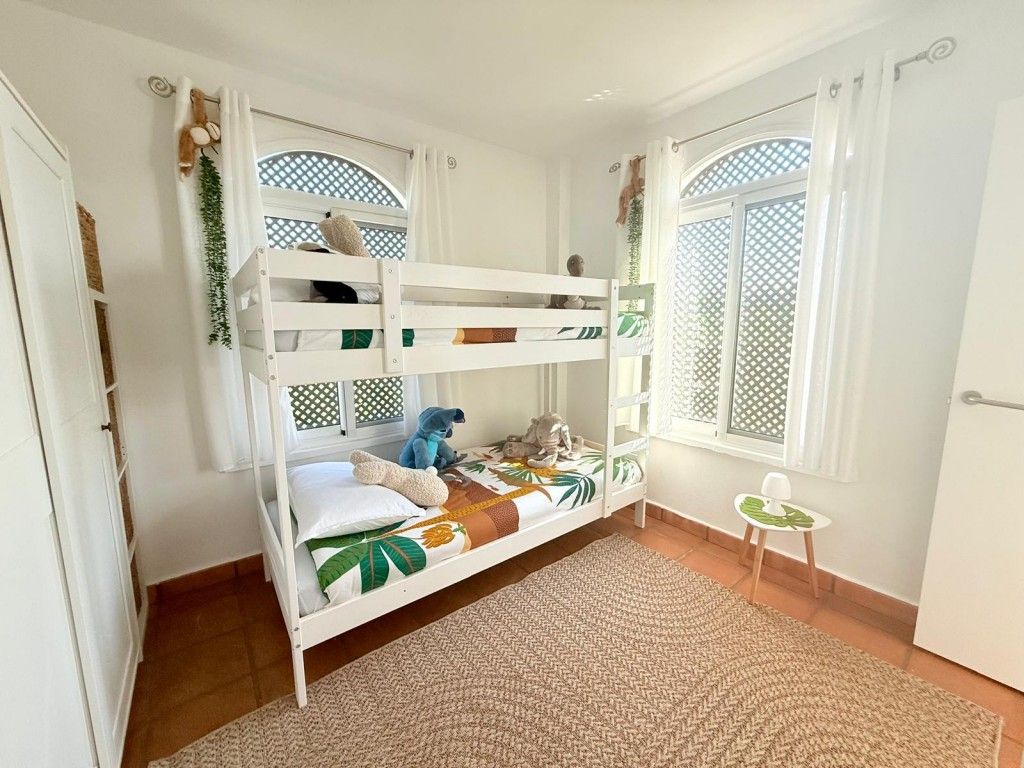 3-Bedroom Apartment in Sucina - Image 24