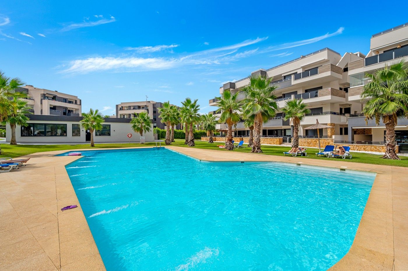 2-Bedroom Apartment in Lomas de Cabo Roig, Orihuela Costa - Image 1
