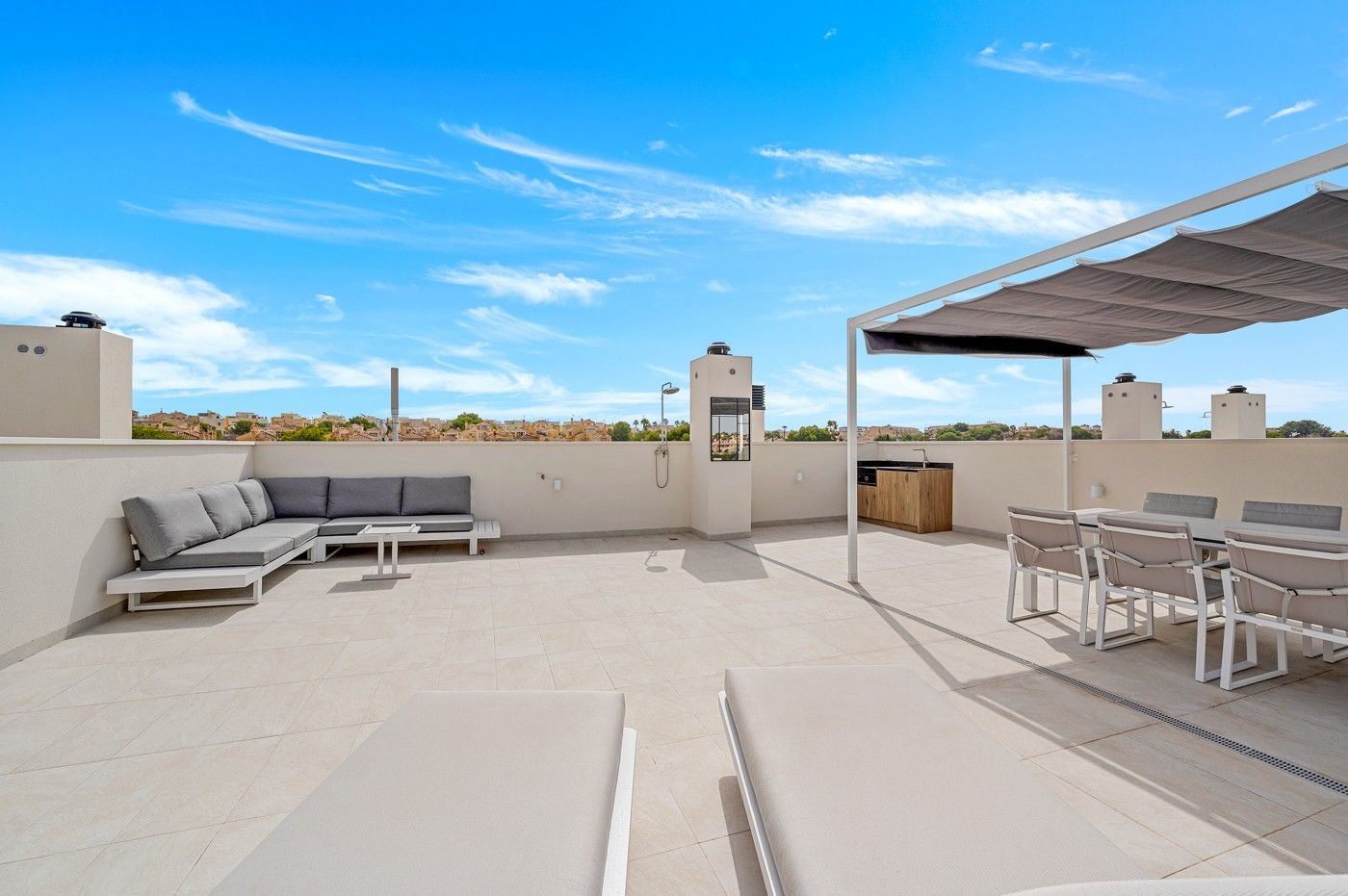 2-Bedroom Apartment in Lomas de Cabo Roig, Orihuela Costa - Image 10