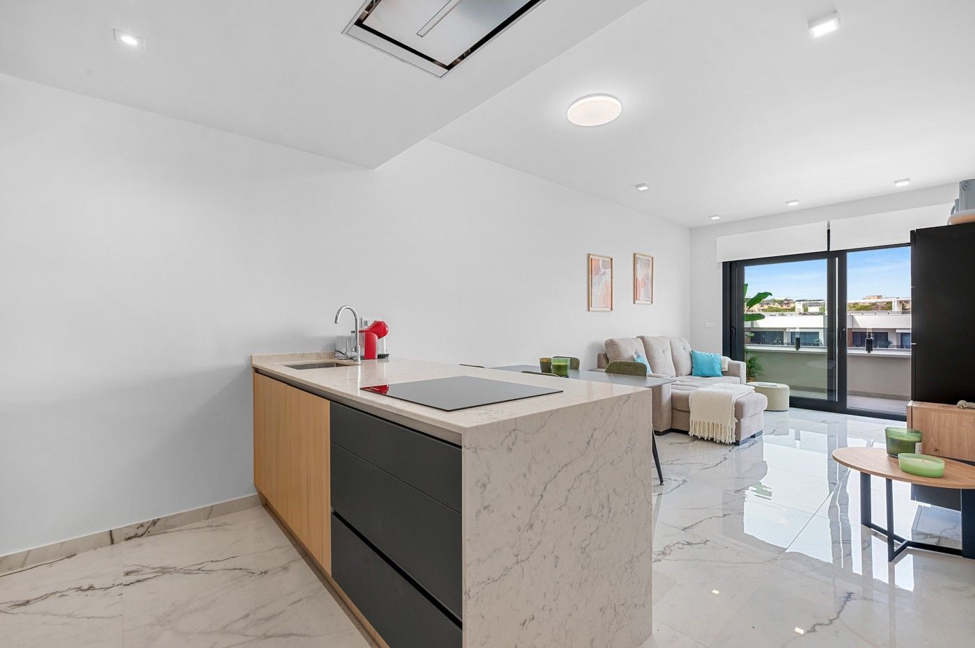 2-Bedroom Apartment in Lomas de Cabo Roig, Orihuela Costa - Image 19