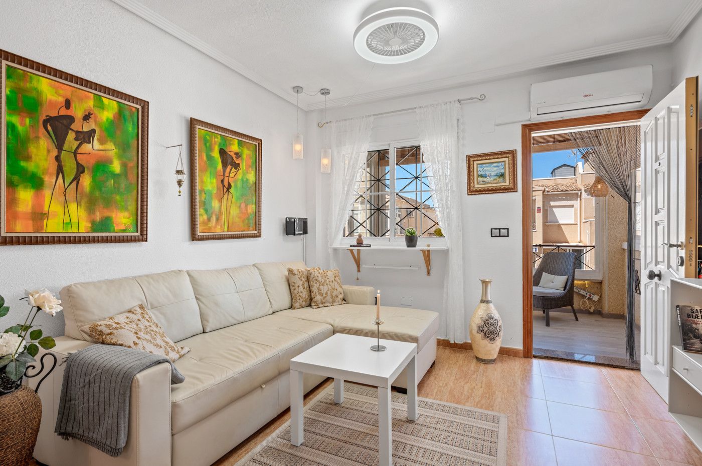 2-Bedroom Bungalow in La Chismosa, Orihuela Costa - Image 16