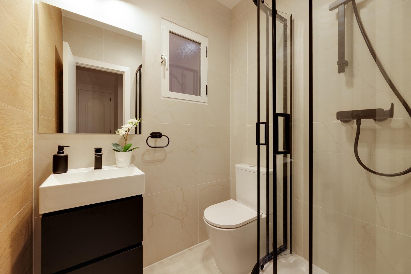 3-Bedroom House in Orihuela - Image 12