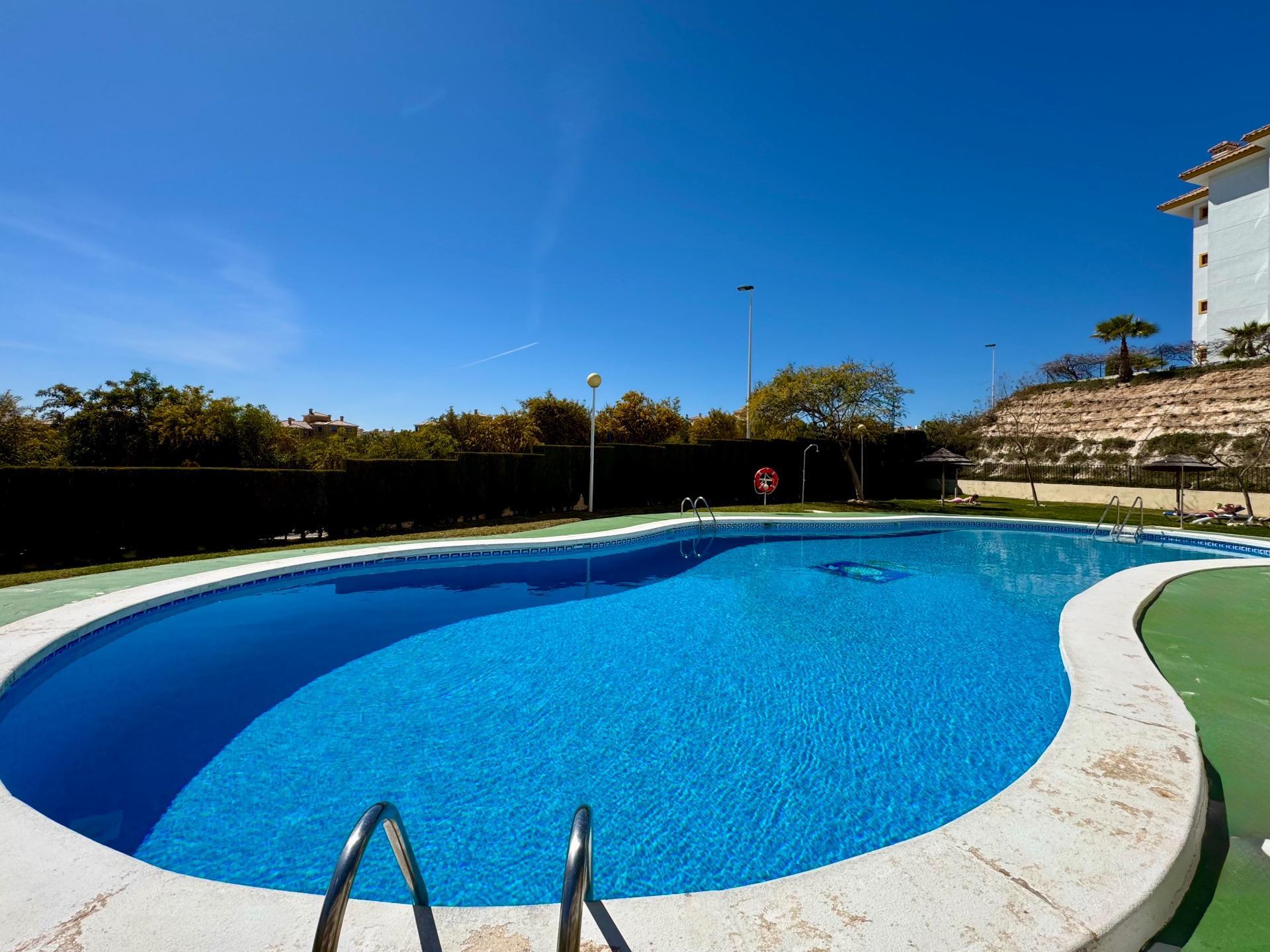 2-Bedroom Apartment in Villamartín-las Filipinas, Orihuela Costa - Image 27