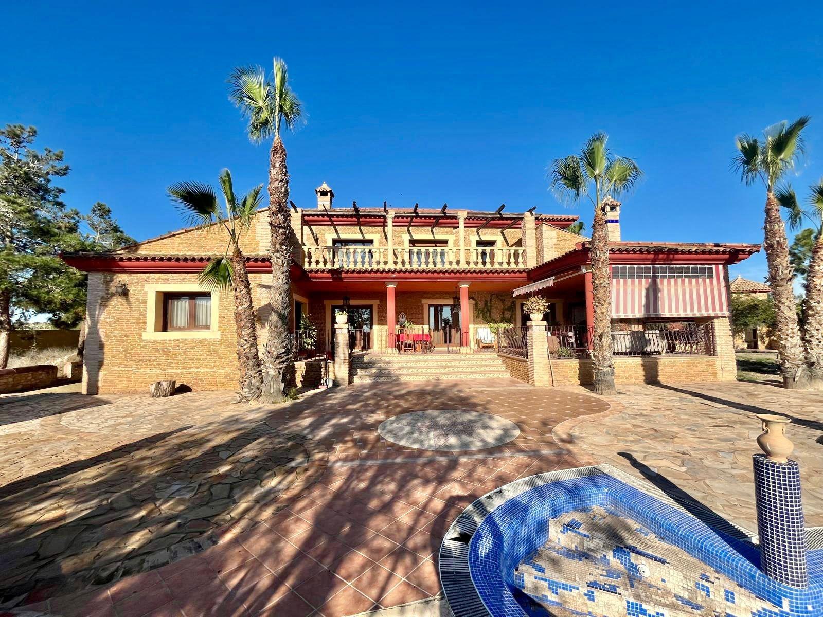 4-Bedroom Villa in Lo Marabú, Rojales - Image 11