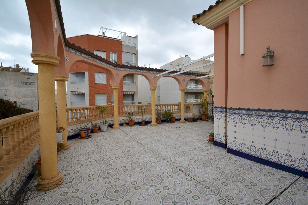 Villa met 8 Slaapkamers in Pueblo, Guardamar del Segura - Image 2